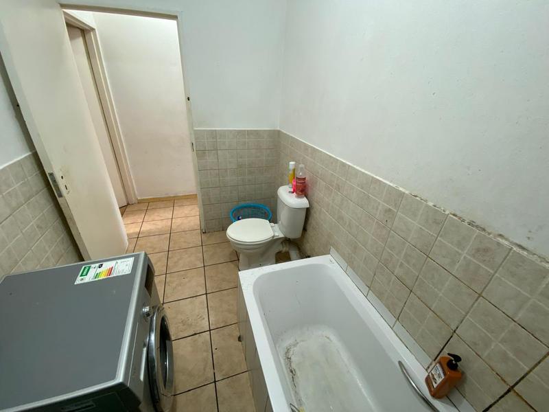 2 Bedroom Property for Sale in Maitland Western Cape